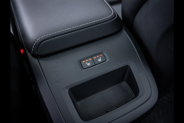 Volvo XC60 2.0 T6 Plug-in hybrid AWD Plus Black Edition - Pano l H&K l Mem. l Trekhaak