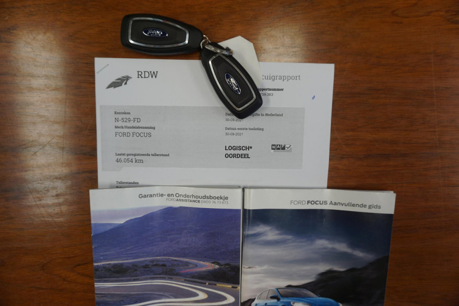 Ford Focus 1.0 EcoB.125pk Hybrid Titanium X Bus./Comf.stoel/ Trekhaak/Camera.