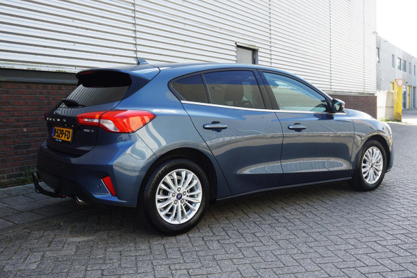 Ford Focus 1.0 EcoB.125pk Hybrid Titanium X Bus./Comf.stoel/ Trekhaak/Camera.