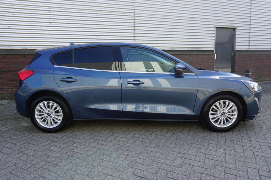 Ford Focus 1.0 EcoB.125pk Hybrid Titanium X Bus./Comf.stoel/ Trekhaak/Camera.
