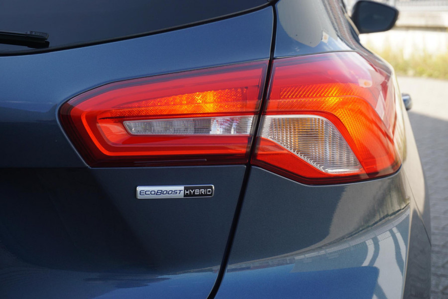 Ford Focus 1.0 EcoB.125pk Hybrid Titanium X Bus./Comf.stoel/ Trekhaak/Camera.