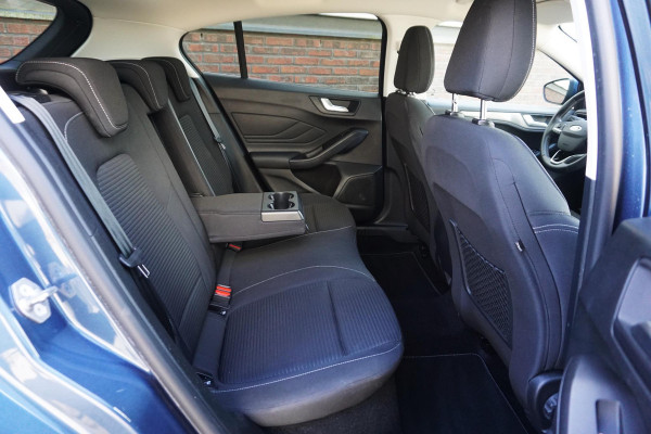 Ford Focus 1.0 EcoB.125pk Hybrid Titanium X Bus./Comf.stoel/ Trekhaak/Camera.
