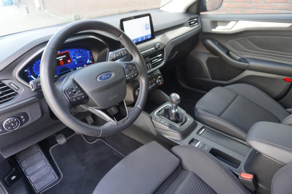 Ford Focus 1.0 EcoB.125pk Hybrid Titanium X Bus./Comf.stoel/ Trekhaak/Camera.