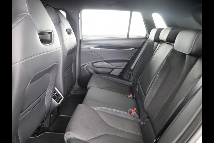Škoda Elroq 85 Sportline | elektr. achterklep | Matrix LED | Travel Assist | Stuur - en stoelverwarming |