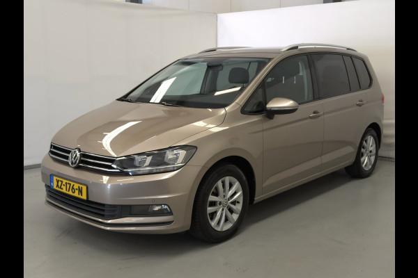 Volkswagen Touran 1.5 TSI Comfortline / NL-auto / BTW / Massage