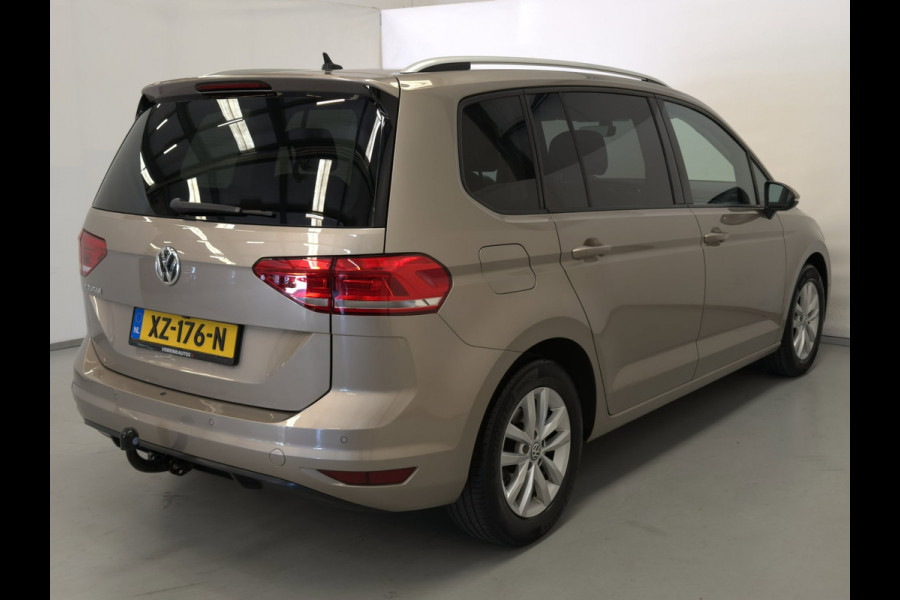 Volkswagen Touran 1.5 TSI Comfortline / NL-auto / BTW / Massage