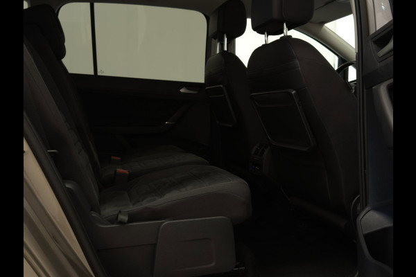 Volkswagen Touran 1.5 TSI Comfortline / NL-auto / BTW / Massage