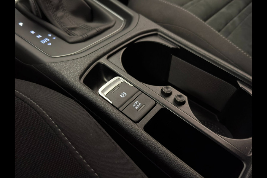 Volkswagen Touran 1.5 TSI Comfortline / NL-auto / BTW / Massage