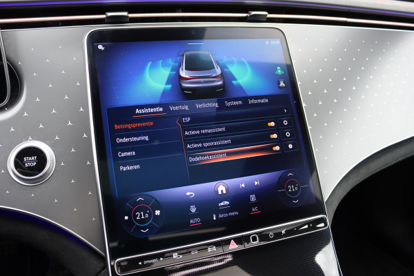 Mercedes-Benz EQE 300 AMG Line 90 kWh | Airmatic | Distronic | Panoramadak | Warmtepomp | Memory | Camera | Keyless Go | Dodehoekassistent | High Perf. LED |
