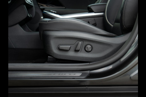 Kia e-Niro ExecutiveLine 64 kWh | Stoelverwarming/-ventilatie | Stuurverwarming | Schuif/-kanteldak | JBL | Achteruitrijcamera | Navi | PDC voor & achter
