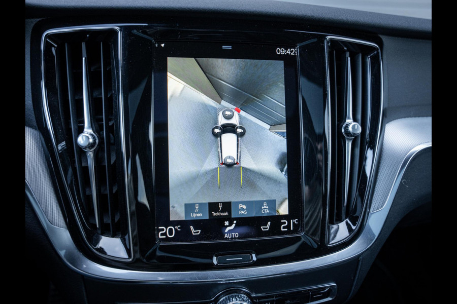 Volvo V60 2.0 T8 Recharge AWD Dark R-Design - Pano l HUD l Memory l Hkardon