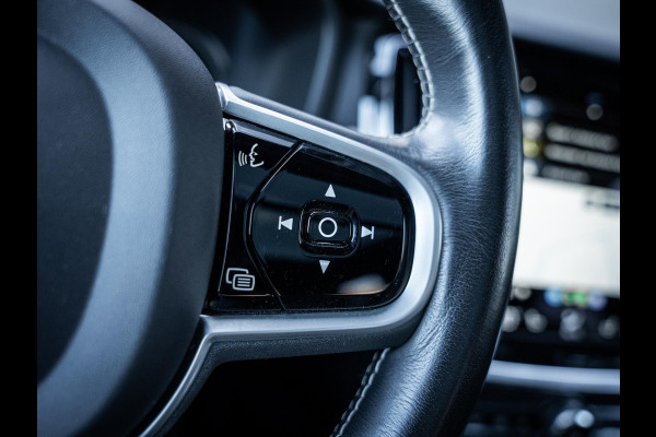 Volvo V60 2.0 T8 Recharge AWD Dark R-Design - Pano l HUD l Memory l Hkardon