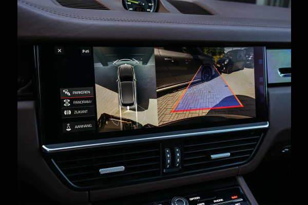 Porsche Cayenne 3.0 E-Hybrid NL-Auto | Panoramadak | Bose | 360 Camera | Soft Close | Sport Chrono | 14-Wegs Memory Seats | Ambiance Interieur | Luchtvering | Stoelverwarming |