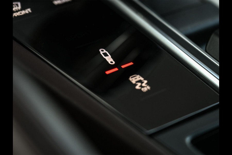 Porsche Cayenne 3.0 E-Hybrid NL-Auto | Panoramadak | Bose | 360 Camera | Soft Close | Sport Chrono | 14-Wegs Memory Seats | Ambiance Interieur | Luchtvering | Stoelverwarming |