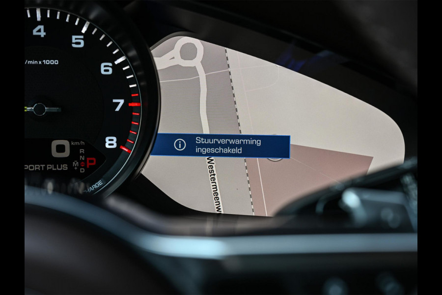 Porsche Cayenne 3.0 E-Hybrid NL-Auto | Panoramadak | Bose | 360 Camera | Soft Close | Sport Chrono | 14-Wegs Memory Seats | Ambiance Interieur | Luchtvering | Stoelverwarming |