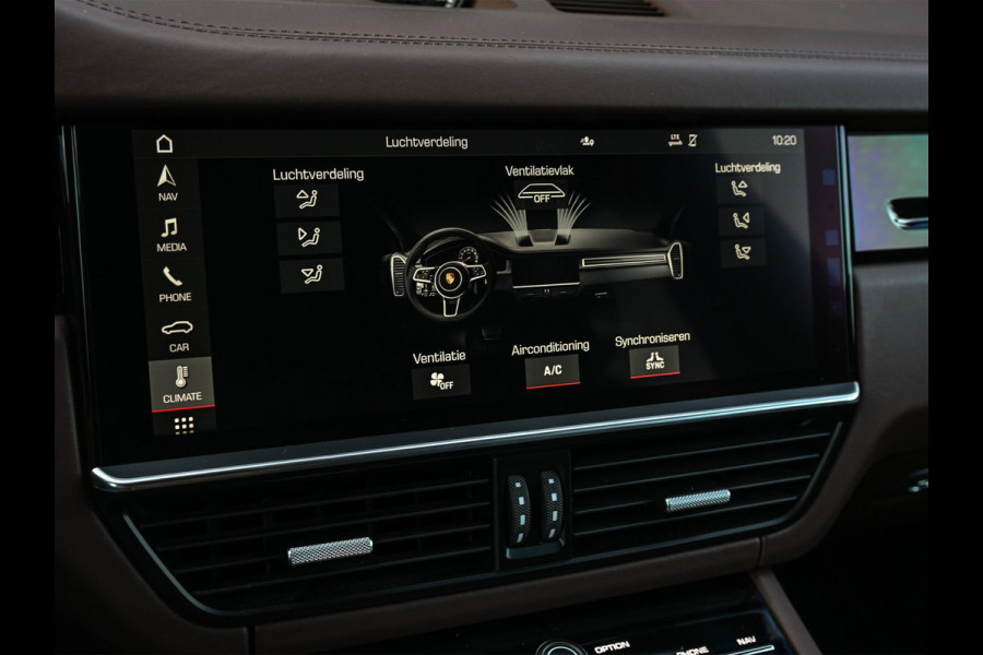 Porsche Cayenne 3.0 E-Hybrid NL-Auto | Panoramadak | Bose | 360 Camera | Soft Close | Sport Chrono | 14-Wegs Memory Seats | Ambiance Interieur | Luchtvering | Stoelverwarming |