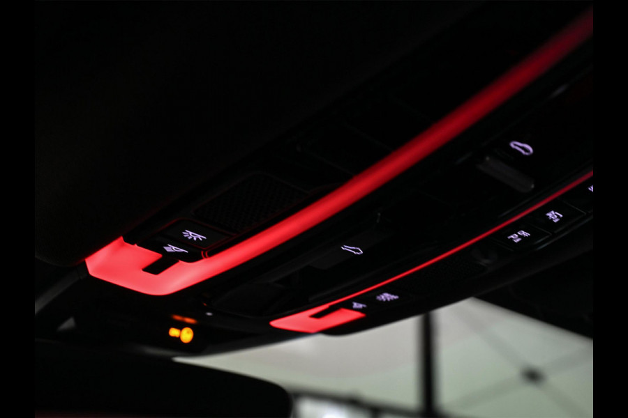 Porsche Cayenne 3.0 E-Hybrid NL-Auto | Panoramadak | Bose | 360 Camera | Soft Close | Sport Chrono | 14-Wegs Memory Seats | Ambiance Interieur | Luchtvering | Stoelverwarming |