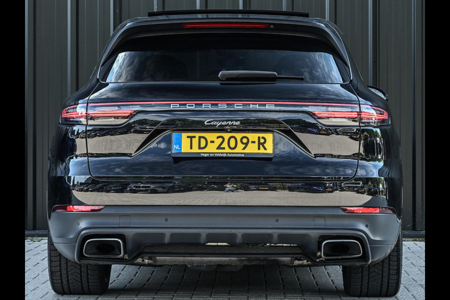 Porsche Cayenne 3.0 E-Hybrid NL-Auto | Panoramadak | Bose | 360 Camera | Soft Close | Sport Chrono | 14-Wegs Memory Seats | Ambiance Interieur | Luchtvering | Stoelverwarming |
