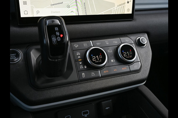 Land Rover Defender 110 2.0 P400e 110 X-Dynamic S | Panoramadak | 360 Camera | Adaptive Cruise Control | Stuur + Stoelverwarming | Trekhaak | Keyless Entry |