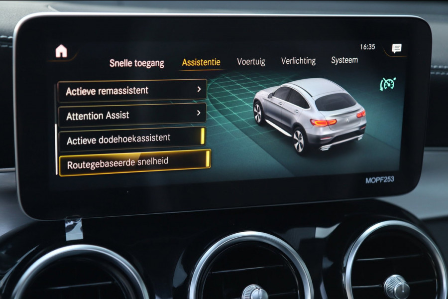 Mercedes-Benz GLC Coupé 300e 4MATIC AMG / PANO / ACC / 360 / KEYLESS / 94% Batterijcond.