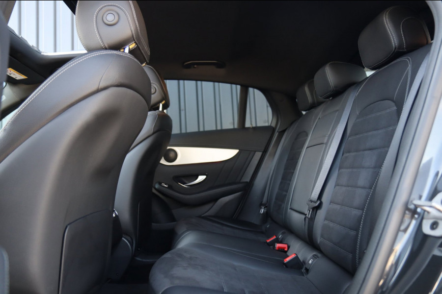 Mercedes-Benz GLC Coupé 300e 4MATIC AMG / PANO / ACC / 360 / KEYLESS / 94% Batterijcond.