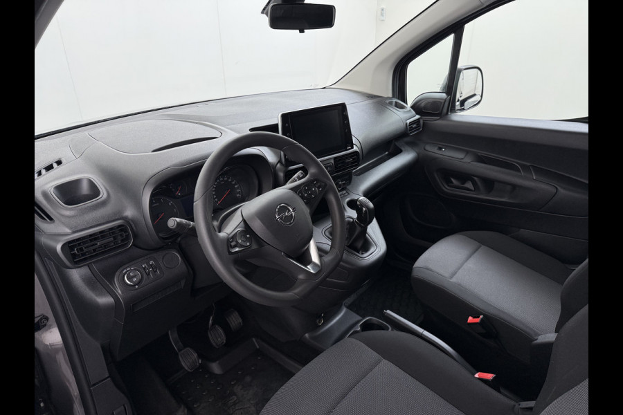Opel Combo 1.5D 102PK L1H1 Koelkast+Inbouwladen Airco Navi Stoelverwarming Apple Carplay Android Auto Cruise Control DAB Bluetooth Pdc Euro 6 Achterklep Schuifdeur Wandbetimmering Betonplex Vloer 1e Eigenaar Dealeronderhouden Origineel Nederlandse Auto