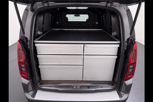 Opel Combo 1.5D 102PK L1H1 Koelkast+Inbouwladen Airco Navi Stoelverwarming Apple Carplay Android Auto Cruise Control DAB Bluetooth Pdc Euro 6 Achterklep Schuifdeur Wandbetimmering Betonplex Vloer 1e Eigenaar Dealeronderhouden Origineel Nederlandse Auto