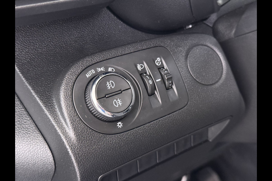 Opel Combo 1.5D 102PK L1H1 Koelkast+Inbouwladen Airco Navi Stoelverwarming Apple Carplay Android Auto Cruise Control DAB Bluetooth Pdc Euro 6 Achterklep Schuifdeur Wandbetimmering Betonplex Vloer 1e Eigenaar Dealeronderhouden Origineel Nederlandse Auto
