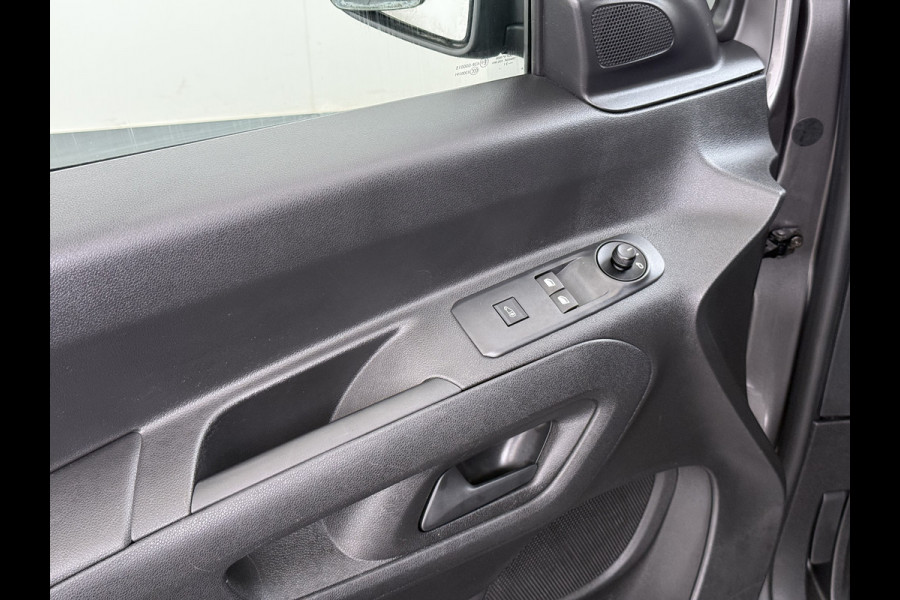Opel Combo 1.5D 102PK L1H1 Koelkast+Inbouwladen Airco Navi Stoelverwarming Apple Carplay Android Auto Cruise Control DAB Bluetooth Pdc Euro 6 Achterklep Schuifdeur Wandbetimmering Betonplex Vloer 1e Eigenaar Dealeronderhouden Origineel Nederlandse Auto