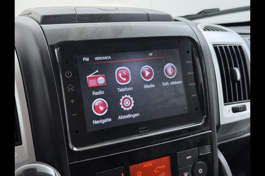 Fiat Ducato Maxi 35H 2.3D 141PK Automaat L2H1 3-Persoons Trekhaak Navi Camera Cruise Control Ecc Bluetooth Euro 6 Betonplexvloer Wandbetimmering Schuifdeur 3.000KG Trekgewicht