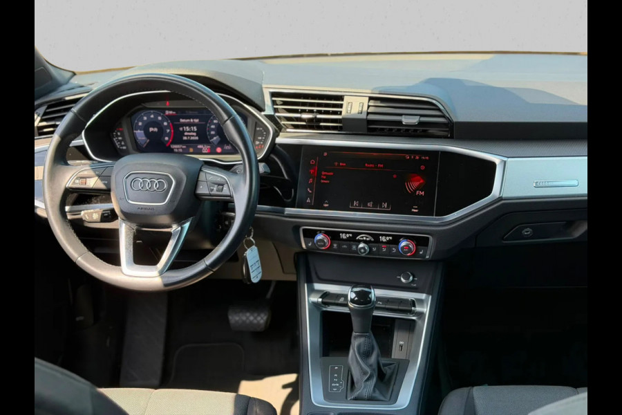 Audi Q3 35 TFSI S Line Pro S-Line (Goed OndH, Navi, Stoelv, Parkeersensoren V+A, Carplay (V), Digitale Dash, Etc)