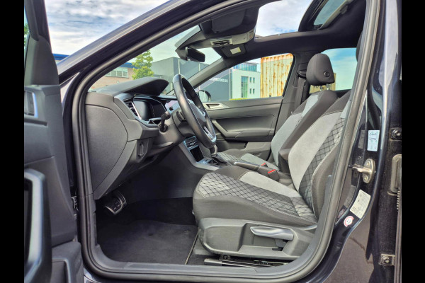 Volkswagen Taigo 1.5 TSI R-Line Panoramadak! IQ Light! Beats! IQ Drive! Camera! Stoelverwarming! Lane Assist!