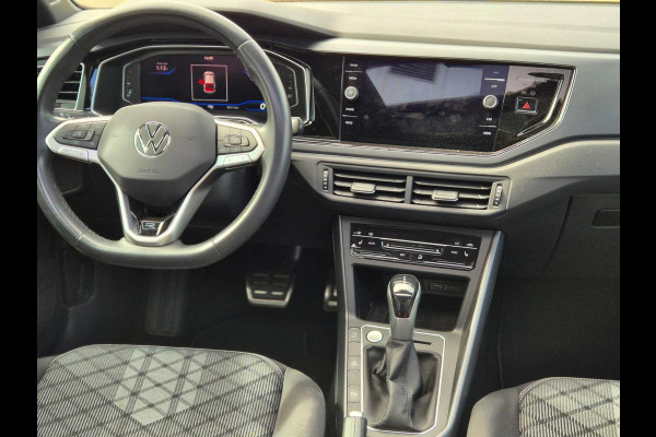 Volkswagen Taigo 1.5 TSI R-Line Panoramadak! IQ Light! Beats! IQ Drive! Camera! Stoelverwarming! Lane Assist!