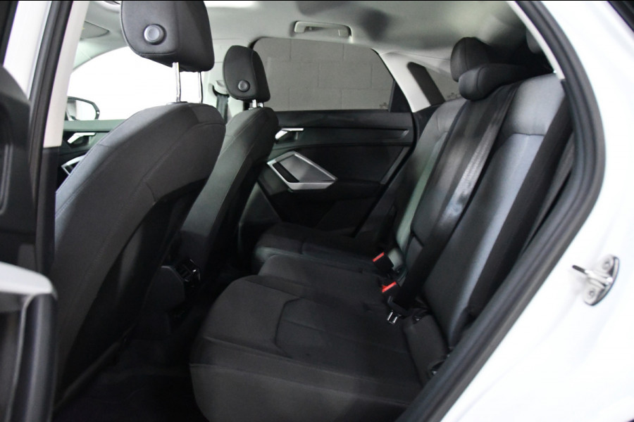 Audi Q3 Sportback 45 TFSI e S-Line PHEV, Pano, Maxton