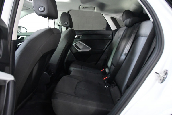 Audi Q3 Sportback 45 TFSI e S-Line PHEV, Pano, Maxton