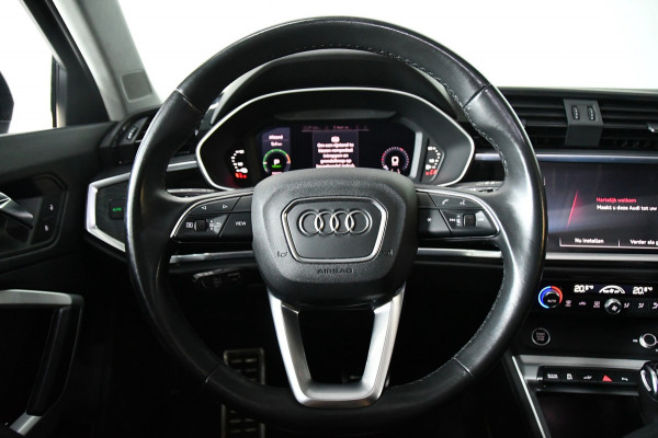 Audi Q3 Sportback 45 TFSI e S-Line PHEV, Pano, Maxton