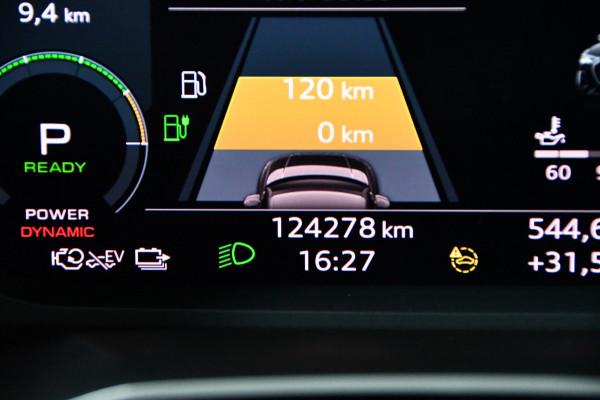 Audi Q3 Sportback 45 TFSI e S-Line PHEV, Pano, Maxton