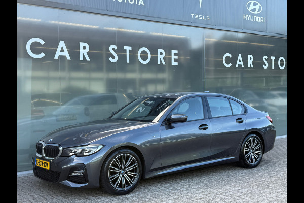 BMW 3-serie 320i High Executive M-Sport Dealer onderhouden