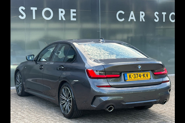 BMW 3-serie 320i High Executive M-Sport Dealer onderhouden