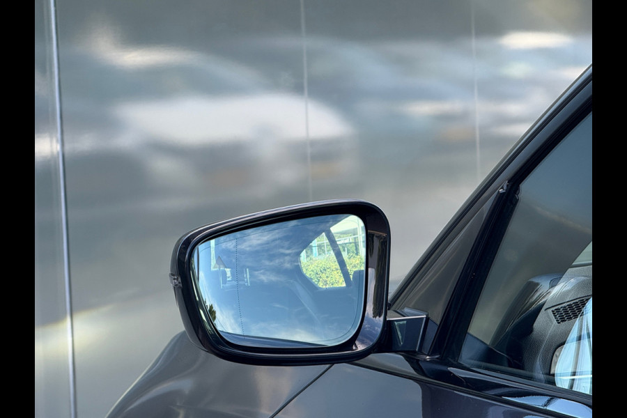BMW 3-serie 320i High Executive M-Sport Dealer onderhouden