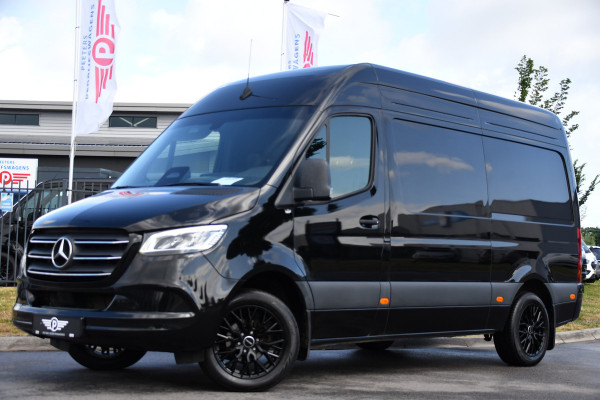 Mercedes-Benz Sprinter 319 1.9 CDI L2H2 Pro Black Edition FACELIFT! Adaptieve Cruise, luchtvering, Camera, LED, 10,5'' Mbux, Standkachel, Stoelverwarming, Sensoren, Uniek!