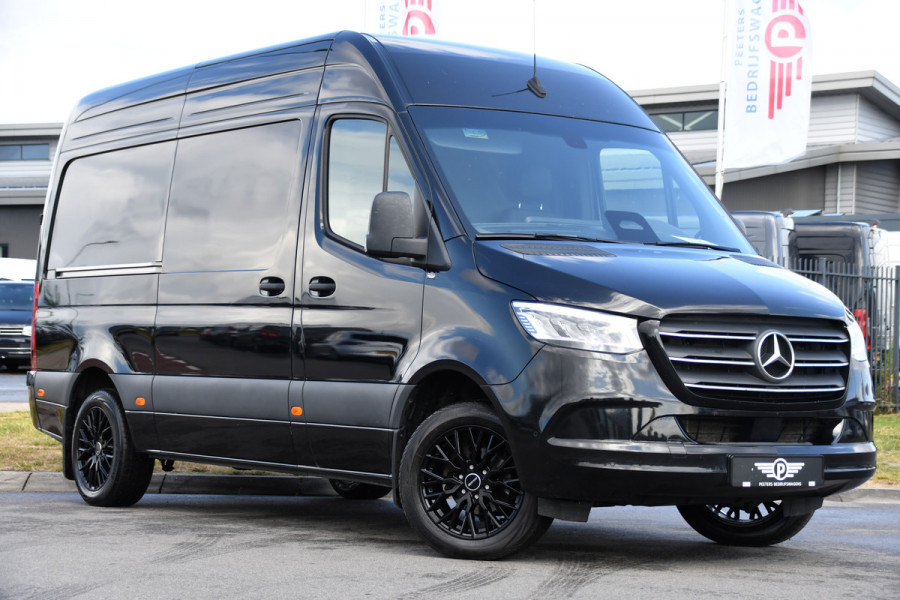 Mercedes-Benz Sprinter 319 1.9 CDI L2H2 Pro Black Edition FACELIFT! Adaptieve Cruise, luchtvering, Camera, LED, 10,5'' Mbux, Standkachel, Stoelverwarming, Sensoren, Uniek!