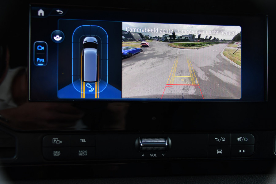 Mercedes-Benz Sprinter 319 1.9 CDI L2H2 Pro Black Edition FACELIFT! Adaptieve Cruise, luchtvering, Camera, LED, 10,5'' Mbux, Standkachel, Stoelverwarming, Sensoren, Uniek!