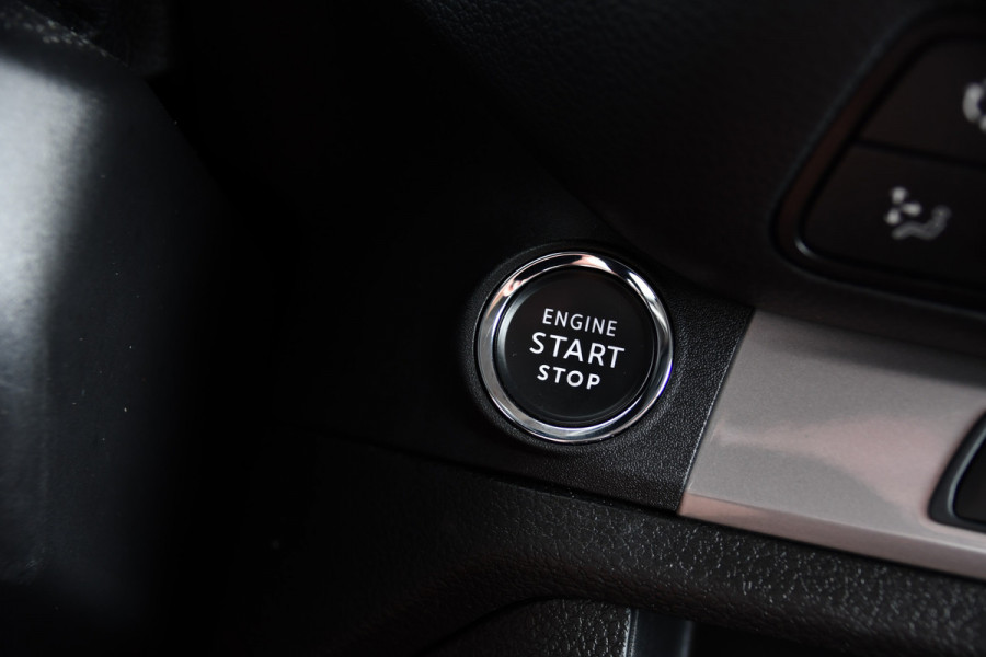 Opel Vivaro 2.2 BlueHDI L3 DC Black Edition FULL OPTIONS! Adaptieve Cruise, Camera, Virtual, 2 x Schuifdeur, Leder, Stuur/Stoel verwarming, 180pk, Automaat, LED, Uniek!