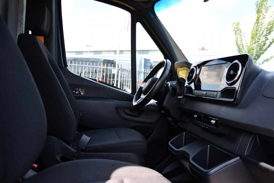 Mercedes-Benz Sprinter 315 1.9 CDI L2 Pro PB Edition FACELIFT! Adaptieve Cruise, Camera, Carplay, LED, Automaat, 10,5'' Mbux, 150pk, Clima, binnenspiegel camera, Uniek!