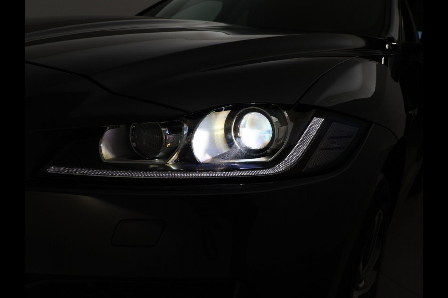 Jaguar F-Pace 2.0T 250 PK AWD R-SPORT + PANORAMA | ADAPTIVE CC | MERIDIAN AUDIO | STOELVERW. V+A | CAMERA
