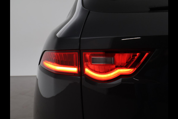 Jaguar F-Pace 2.0T 250 PK AWD R-SPORT + PANORAMA | ADAPTIVE CC | MERIDIAN AUDIO | STOELVERW. V+A | CAMERA