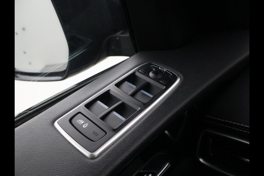 Jaguar F-Pace 2.0T 250 PK AWD R-SPORT + PANORAMA | ADAPTIVE CC | MERIDIAN AUDIO | STOELVERW. V+A | CAMERA