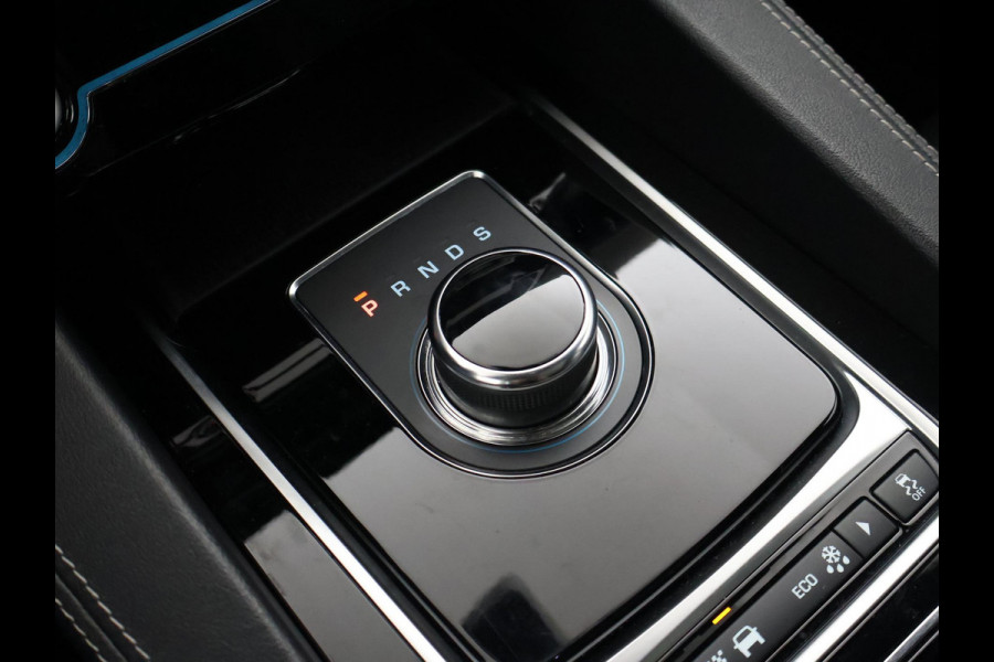 Jaguar F-Pace 2.0T 250 PK AWD R-SPORT + PANORAMA | ADAPTIVE CC | MERIDIAN AUDIO | STOELVERW. V+A | CAMERA