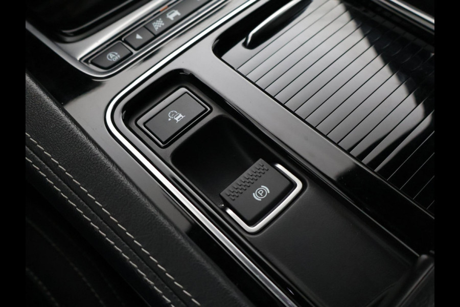 Jaguar F-Pace 2.0T 250 PK AWD R-SPORT + PANORAMA | ADAPTIVE CC | MERIDIAN AUDIO | STOELVERW. V+A | CAMERA